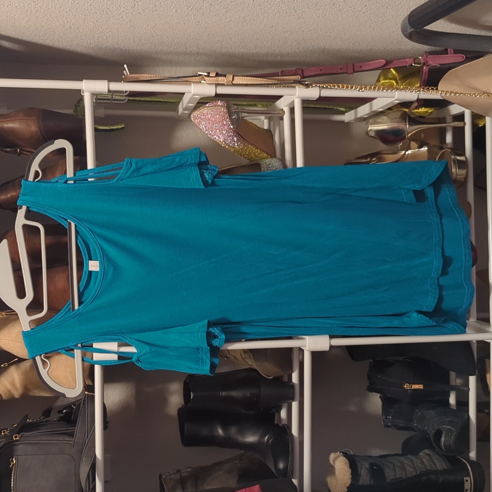 Teal cold shoulder women's top, size S
